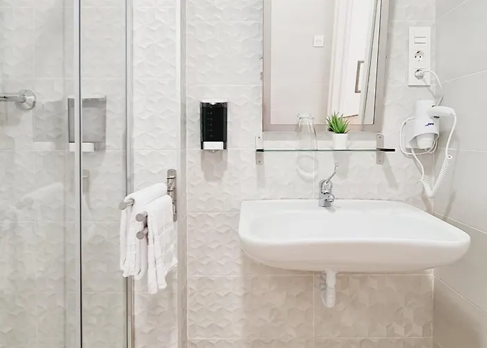 & Kitchen Santutxu Πανσιόν